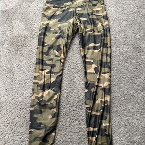 Nike Dri-FIT Camo Leggings - Black and Tan
